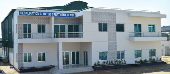 Seawater Desalination Plant 02 700x306 1